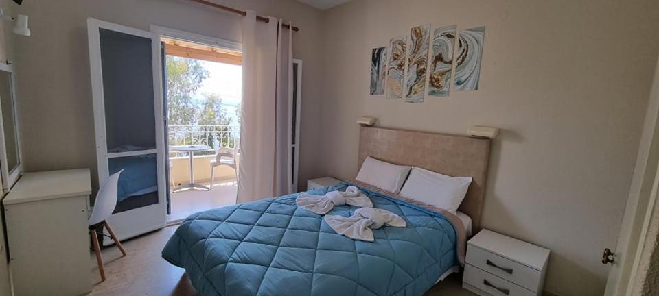 Ionian Mare Aparthotel Agios Ioannis Peristerion Exterior photo