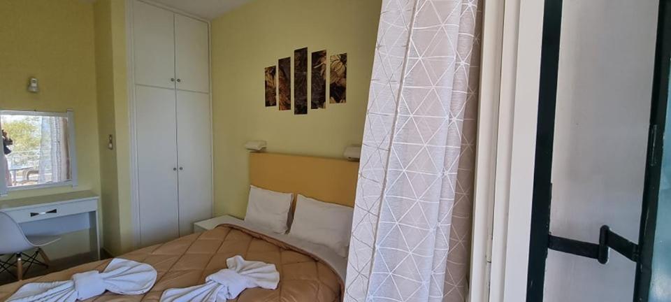 Ionian Mare Aparthotel Agios Ioannis Peristerion Exterior photo