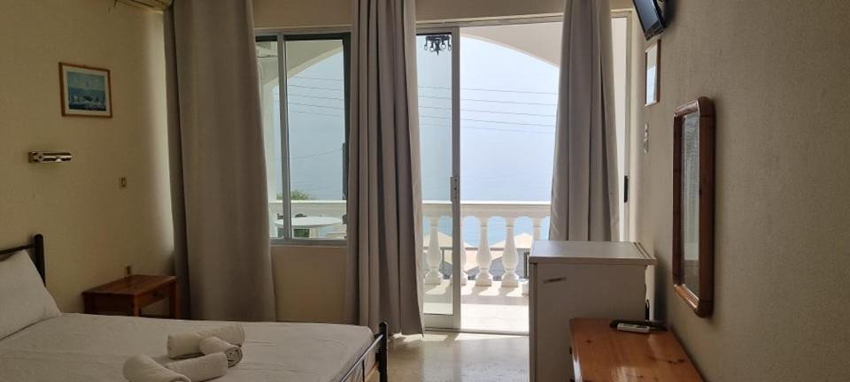 Ionian Mare Aparthotel Agios Ioannis Peristerion Exterior photo