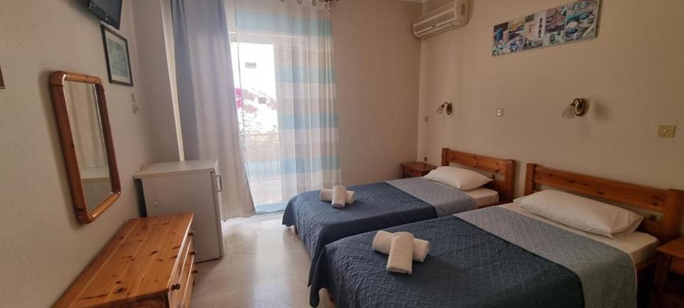 Ionian Mare Aparthotel Agios Ioannis Peristerion Exterior photo