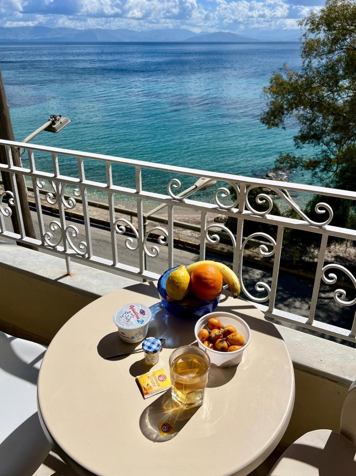 Ionian Mare Aparthotel Agios Ioannis Peristerion Exterior photo