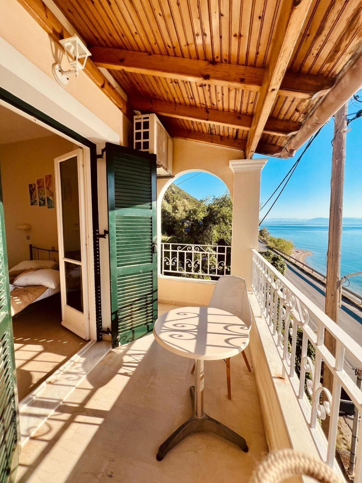 Ionian Mare Aparthotel Agios Ioannis Peristerion Exterior photo